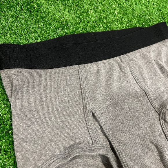 🩲 MEDIUM GRAY HANES COTTON BRIEFS - Picture 2 of 4